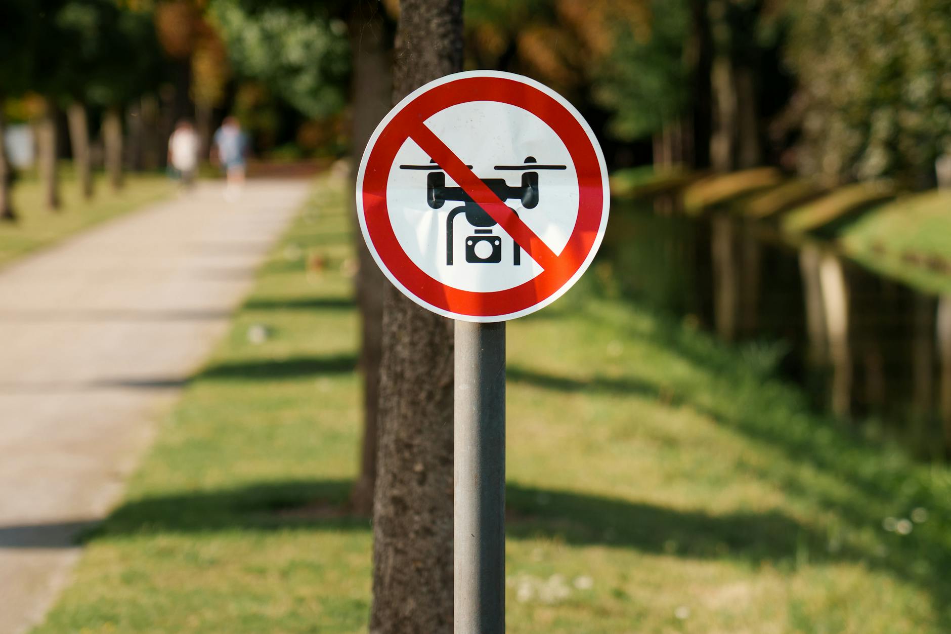 Normativa Drones España 2026: Todo lo que Necesitas Saber Antes de Volar — FlyDrones.es
